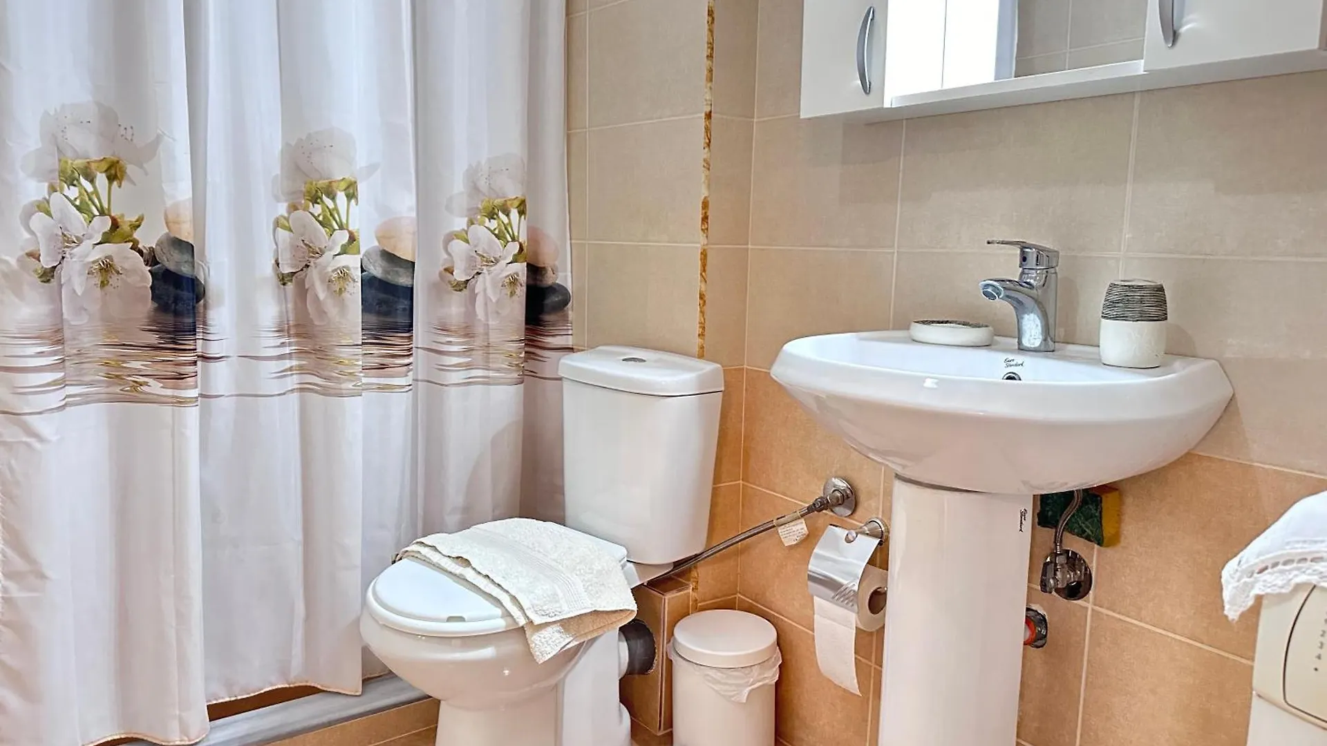 Crystal Sea View Apartment Sarande Albania
